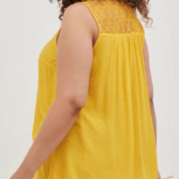 Torrid Sunflower Yellow Swiss Dot Lace Inset Sleeveless Blouse Size 1X - Picture 2 of 7